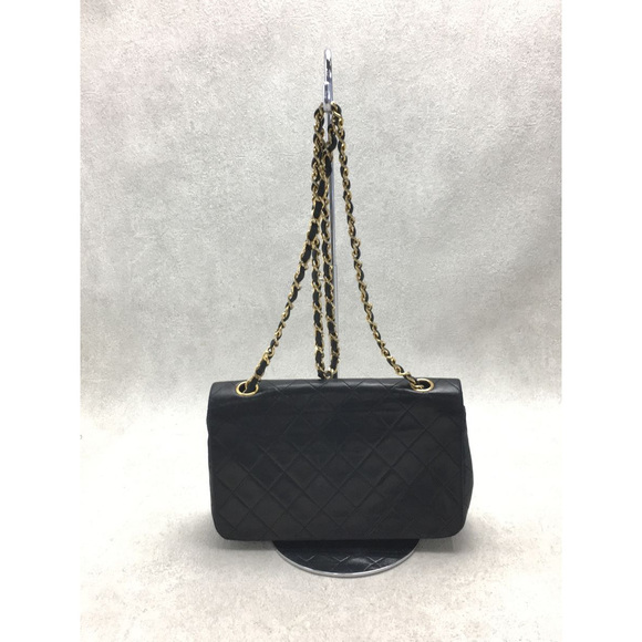 Chanel Labmskin Leather Chain Shoulder Bag Blacks - Picture 4 of 6